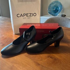 Capezio Black Heeled Shoes for Women, Dance